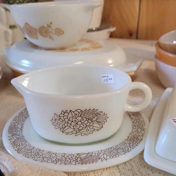 Pyrex / Corning Ware LIVE - Picture 5 of 9